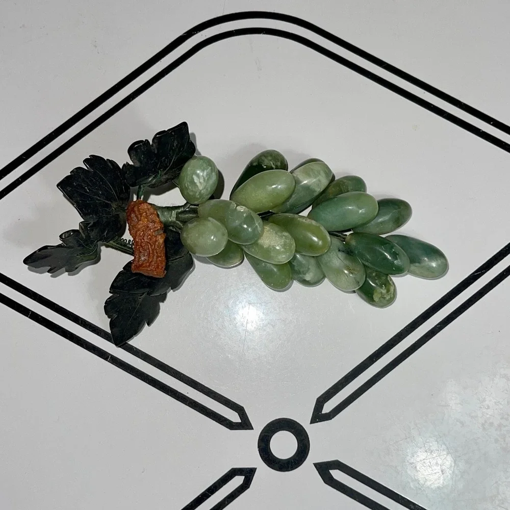 Chinese Green Stone Grapes w/ Carved Jade‎ Leaves Fruit MCM Midcentury VTG
